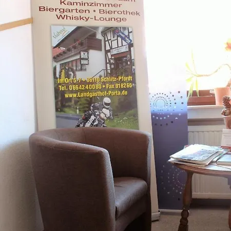 Landgasthof-porta イン *